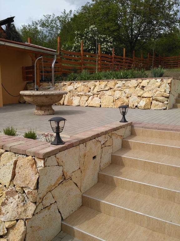 Paradise Apartmanhaz Eger Exterior photo